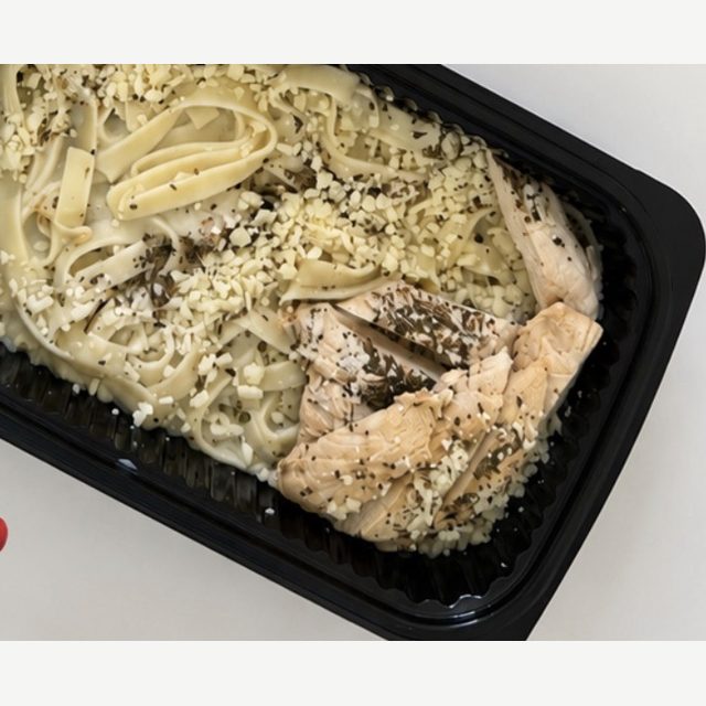 Pasta chicken with béchamel
